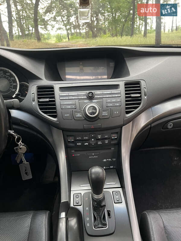 Седан Acura TSX 2011 в Новомосковске