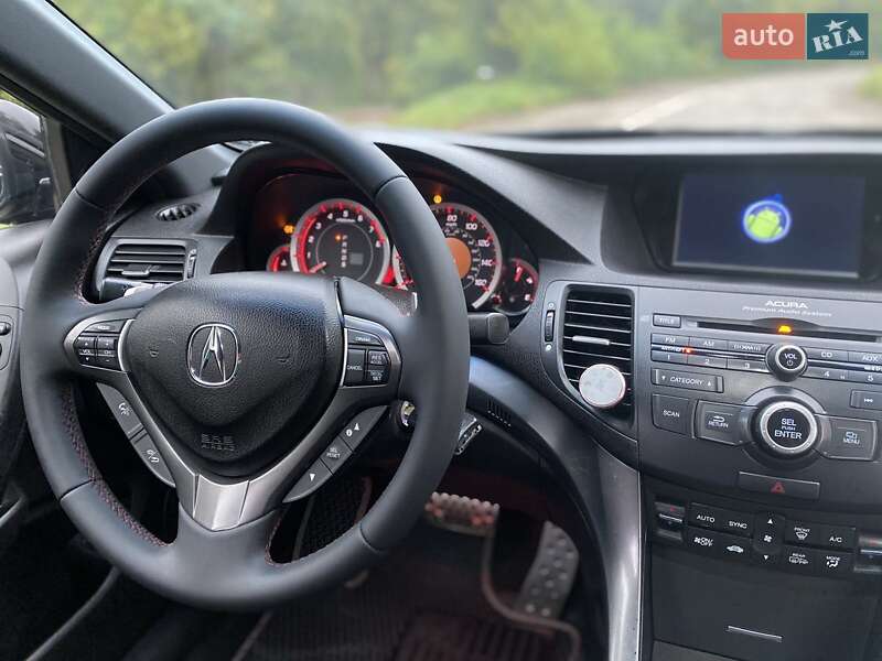 Седан Acura TSX 2013 в Львове
