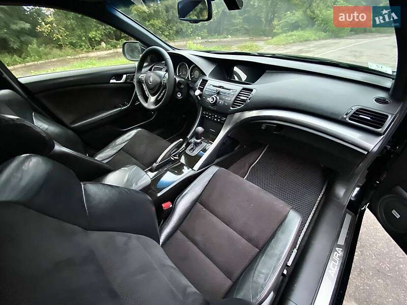 Седан Acura TSX 2013 в Львове