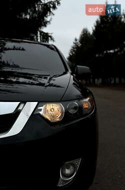 Седан Acura TSX 2010 в Мироновке