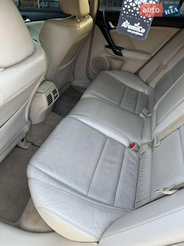 Седан Acura TSX 2011 в Черкасах