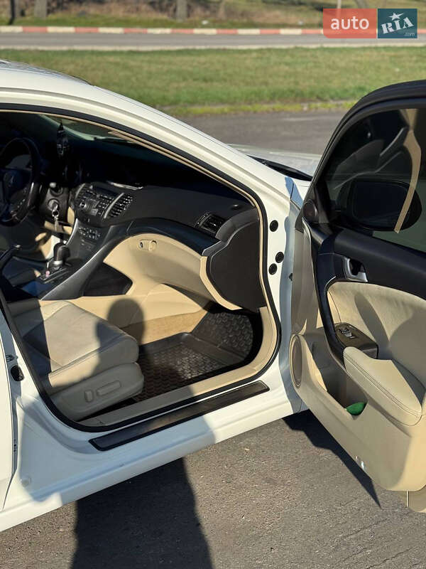 Седан Acura TSX 2011 в Черкасах
