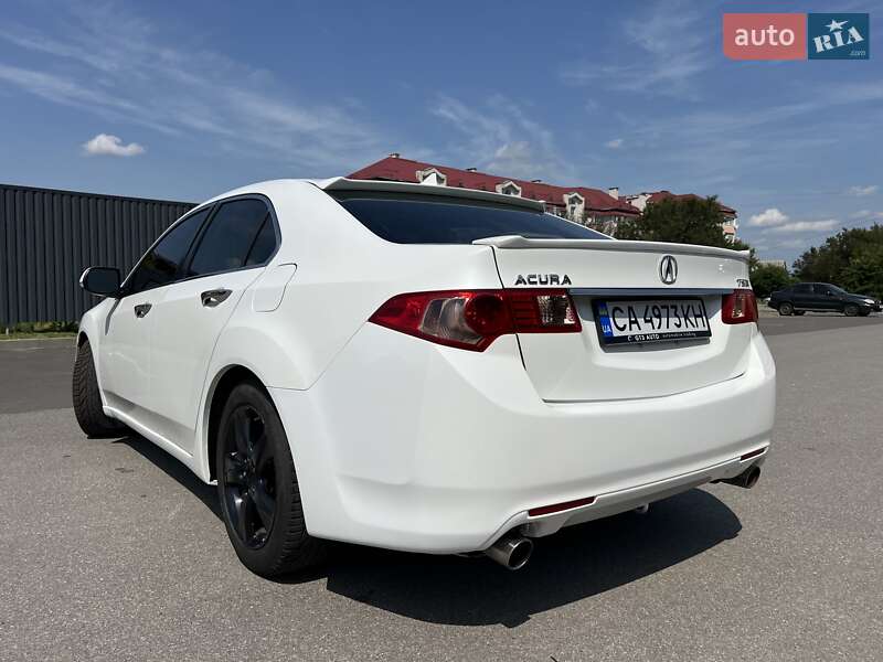 Седан Acura TSX 2011 в Богуславі
