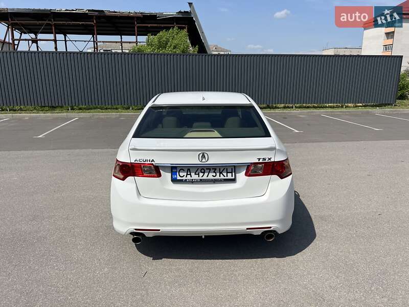 Седан Acura TSX 2011 в Богуславі