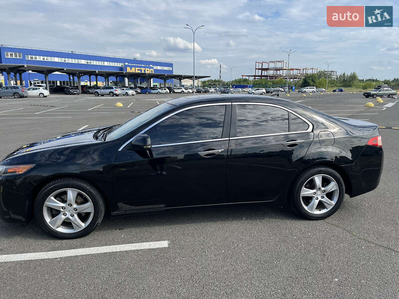 Седан Acura TSX 2013 в Києві