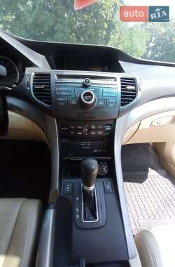 Седан Acura TSX 2010 в 