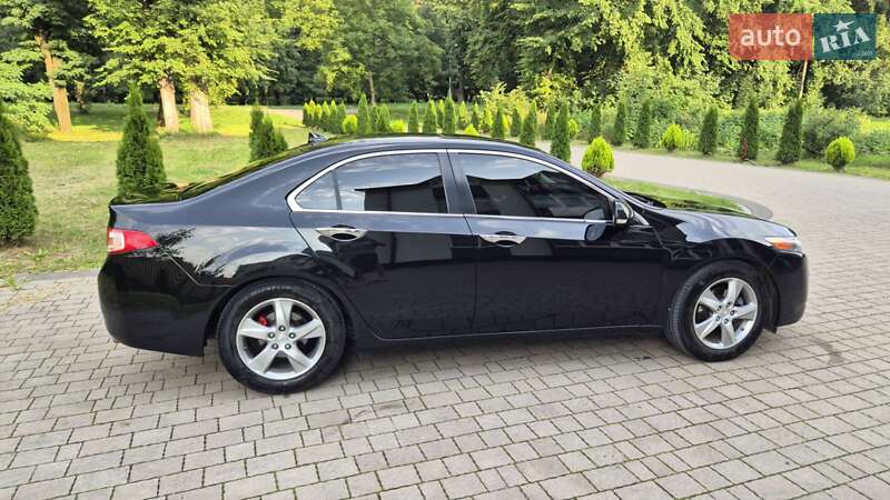 Седан Acura TSX 2011 в Львові