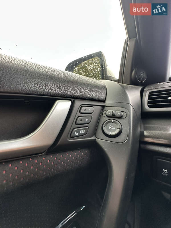 Седан Acura TSX 2013 в Львові