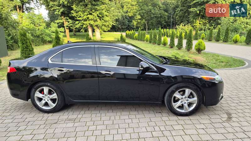Седан Acura TSX 2011 в Львові