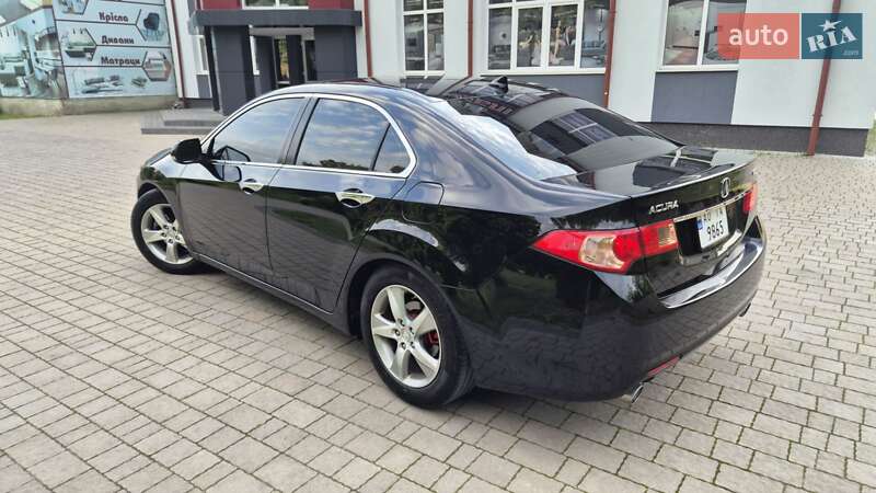 Седан Acura TSX 2011 в Львові