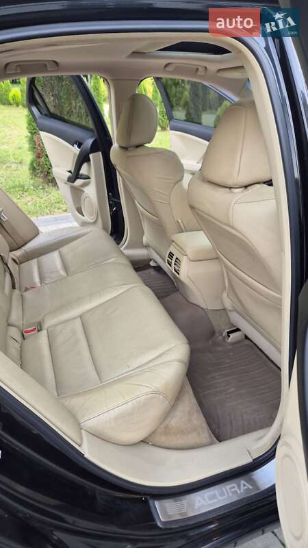 Седан Acura TSX 2011 в Львові