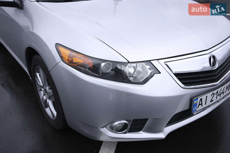 Седан Acura TSX 2013 в Киеве
