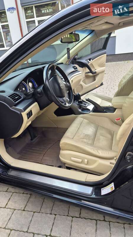 Седан Acura TSX 2011 в Львове