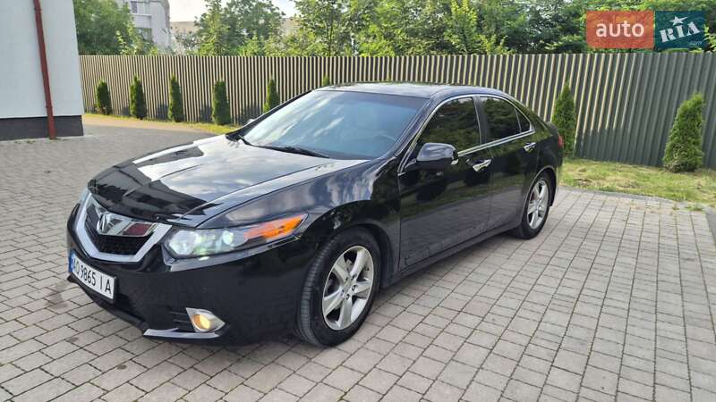 Седан Acura TSX 2011 в Львове
