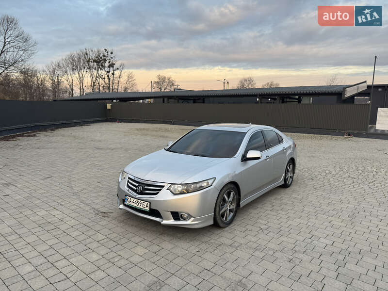 Седан Acura TSX 2013 в Львове
