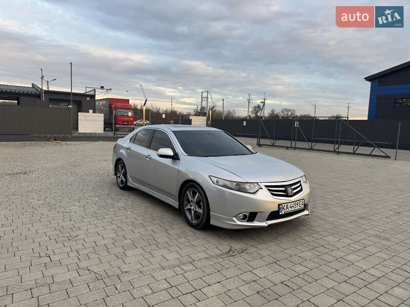 Седан Acura TSX 2013 в Львове