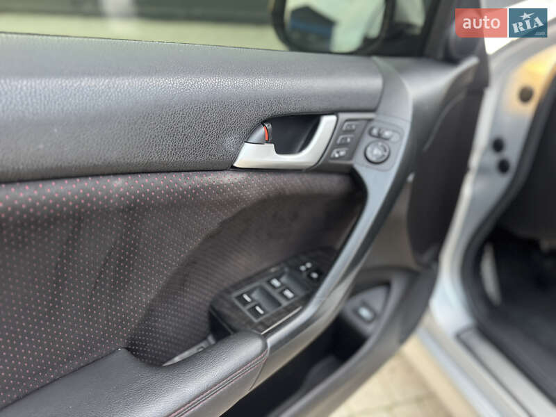 Седан Acura TSX 2013 в Львове