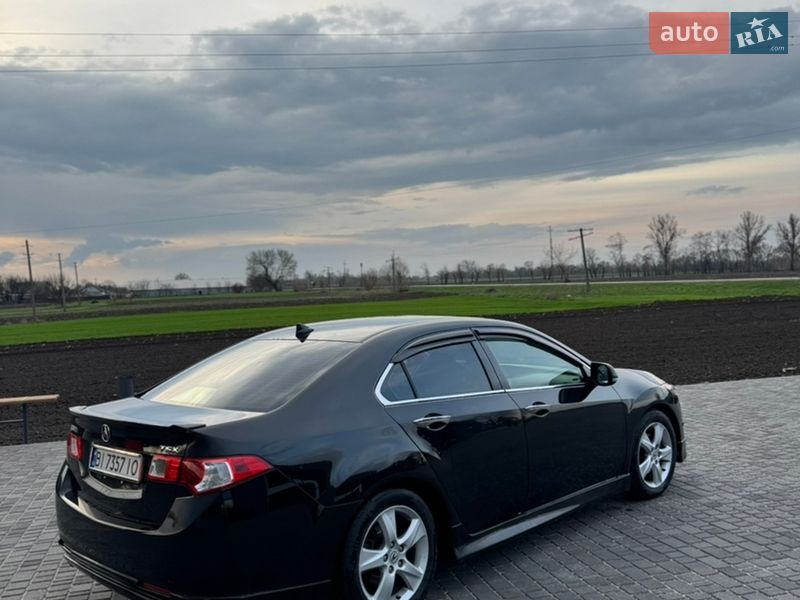Седан Acura TSX 2010 в Глобине