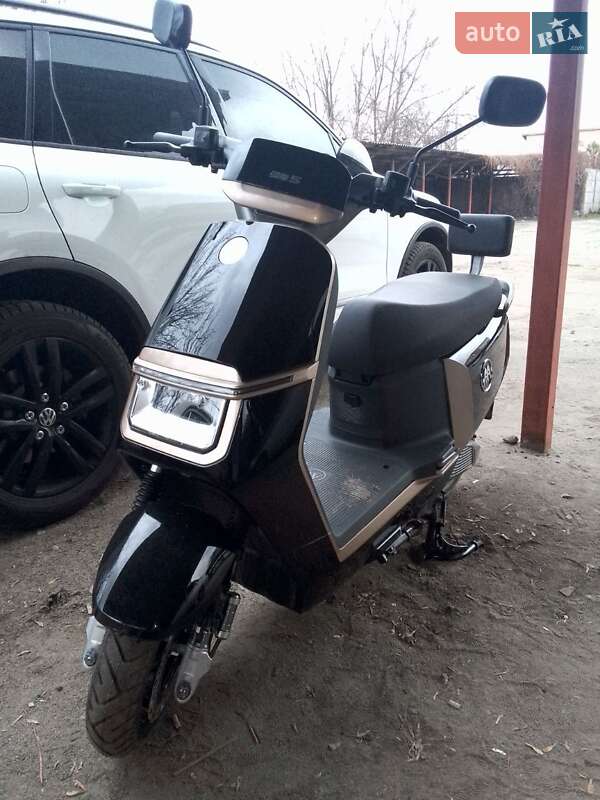 Скутер AIMA Crystal 2024 в Дніпрі