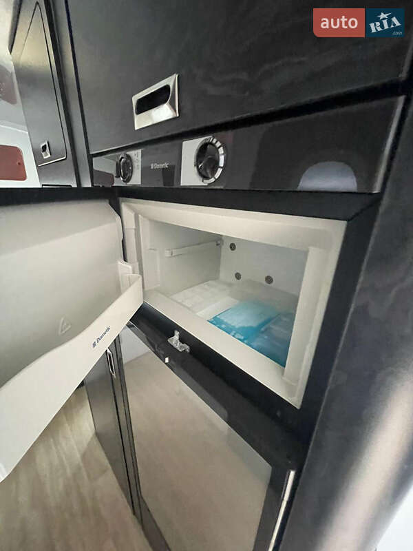 Дом на колесах Airstream International 2009 в Киеве