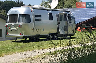 Дом на колесах Airstream International 2009 в Киеве