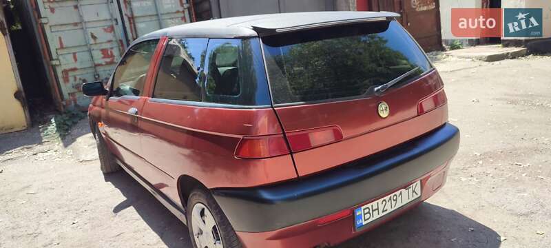 Alfa Romeo 145 1995 Alfa Romeo 145 1995