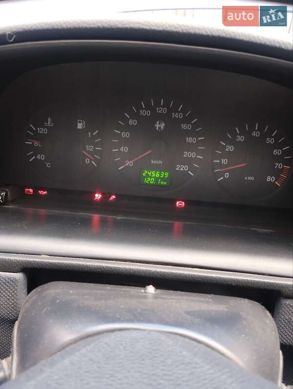 Хэтчбек Alfa Romeo 146 1997 в Дубровице фото 2 Хэтчбек Alfa Romeo 146 1997 в Дубровице