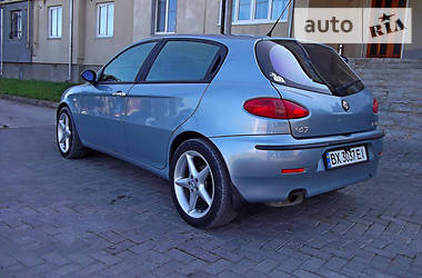 Хетчбек Alfa Romeo 147 2002 в Кам'янець-Подільському