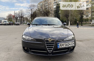 Хэтчбек Alfa Romeo 147 2009 в Житомире