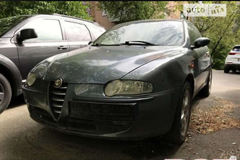 Купе Alfa Romeo 147 2001 в Киеве