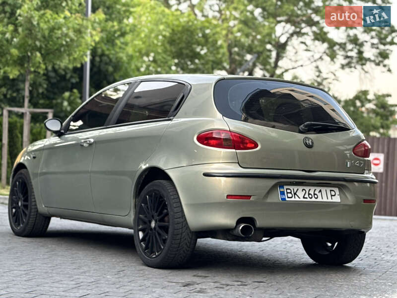 Хэтчбек Alfa Romeo 147 2003 в Львове