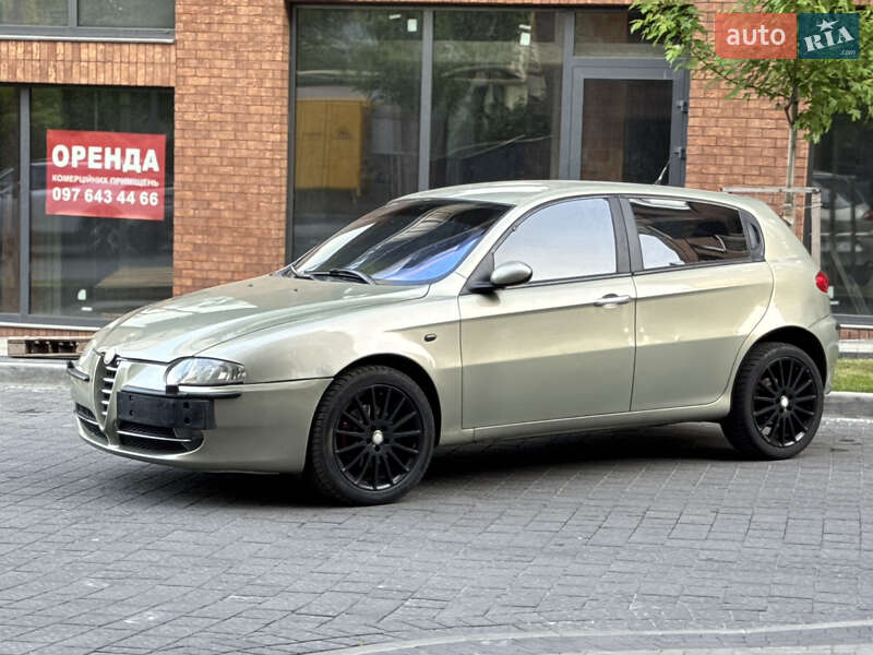 Хэтчбек Alfa Romeo 147 2003 в Львове