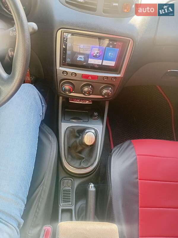 Хетчбек Alfa Romeo 147 2009 в Дніпрі