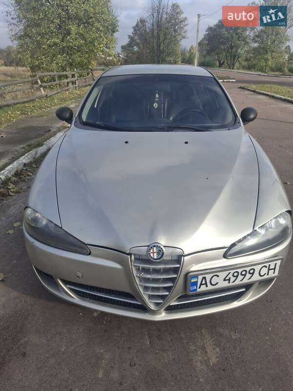 Хэтчбек Alfa Romeo 147 2005 в Лугинах фото 3 Хэтчбек Alfa Romeo 147 2005 в Лугинах