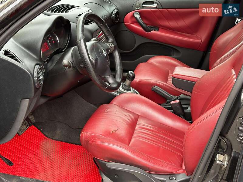 Хетчбек Alfa Romeo 147 2008 в Одесі фото 8 Хетчбек Alfa Romeo 147 2008 в Одесі