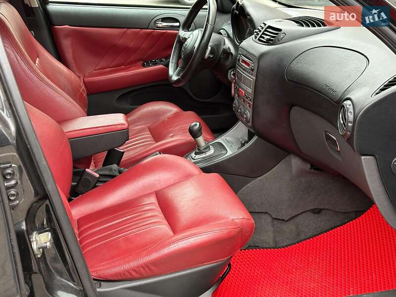 Хетчбек Alfa Romeo 147 2008 в Одесі фото 20 Хетчбек Alfa Romeo 147 2008 в Одесі