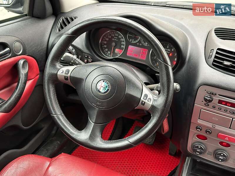 Хетчбек Alfa Romeo 147 2008 в Одесі фото 19 Хетчбек Alfa Romeo 147 2008 в Одесі