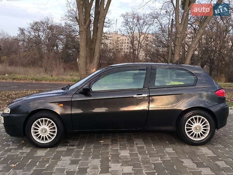 Хэтчбек Alfa Romeo 147 2003 в Светловодске фото 3 Хэтчбек Alfa Romeo 147 2003 в Светловодске