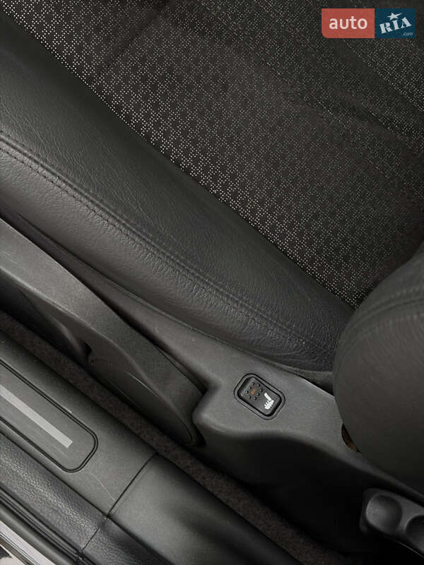 Хэтчбек Alfa Romeo 147 2009 в Киеве