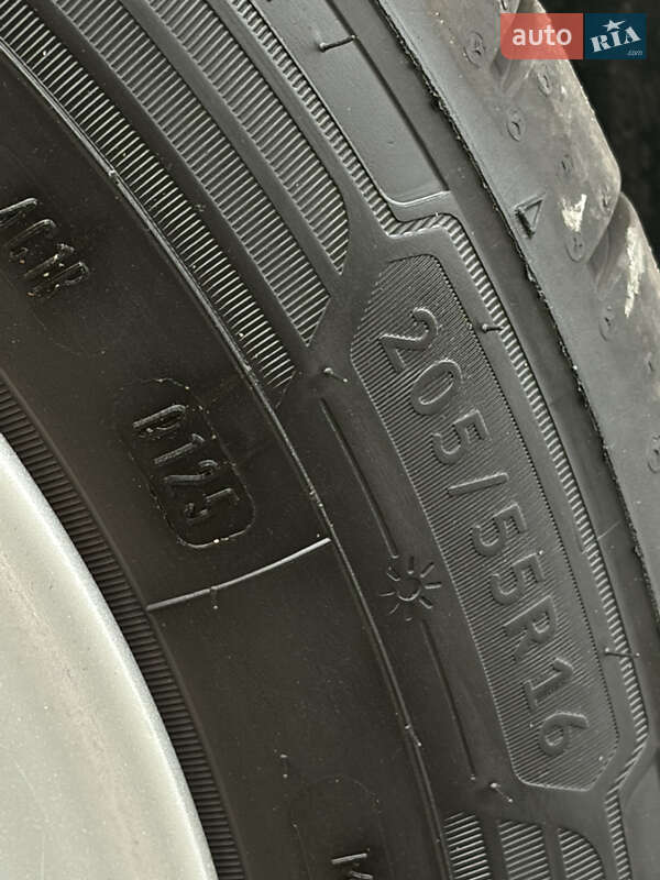 Хэтчбек Alfa Romeo 147 2009 в Киеве