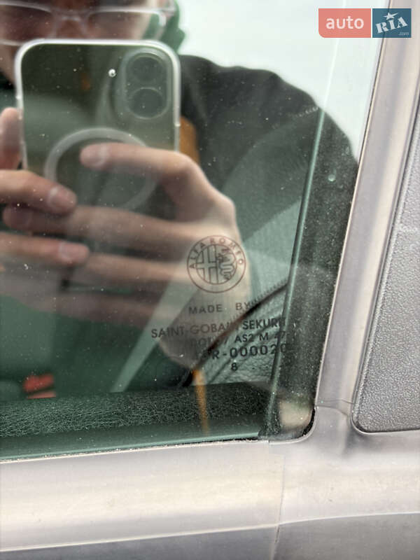 Хэтчбек Alfa Romeo 147 2009 в Киеве