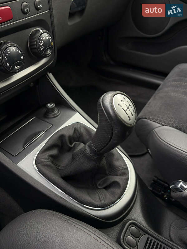 Хэтчбек Alfa Romeo 147 2009 в Киеве