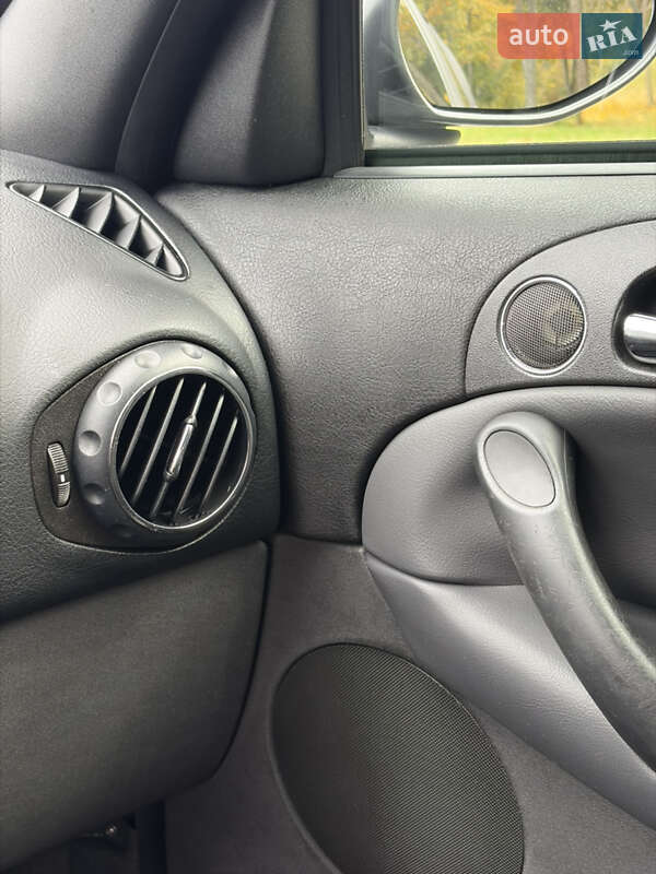 Хэтчбек Alfa Romeo 147 2009 в Киеве