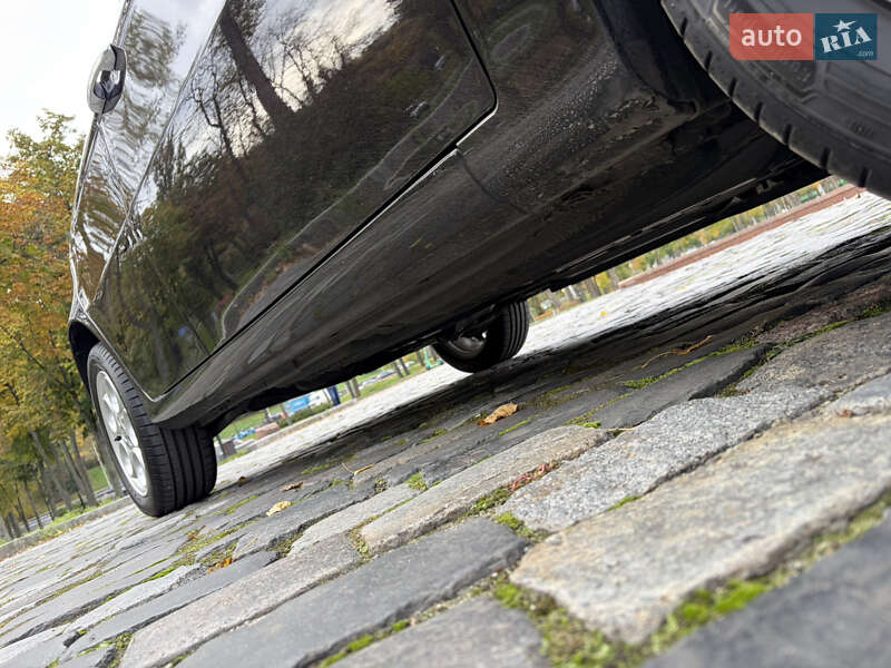 Хэтчбек Alfa Romeo 147 2009 в Киеве