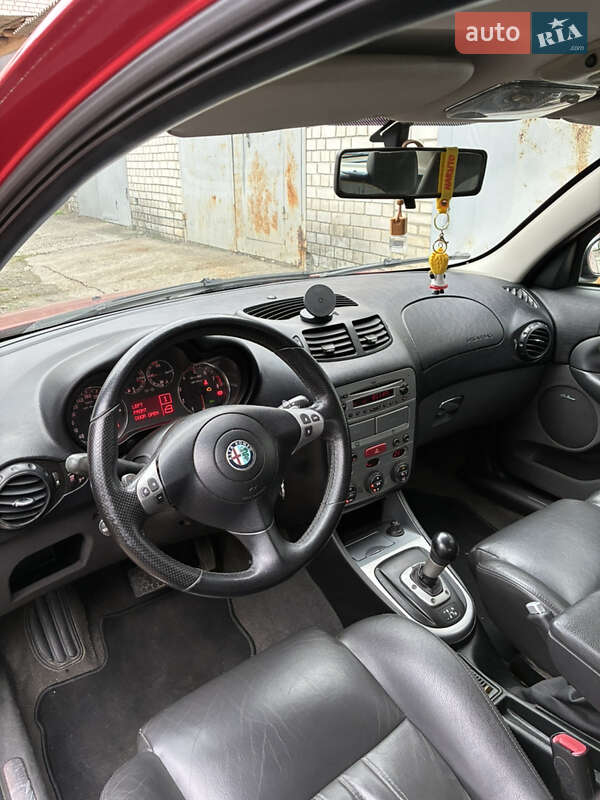 Хэтчбек Alfa Romeo 147 2008 в Киеве фото 22 Хэтчбек Alfa Romeo 147 2008 в Киеве