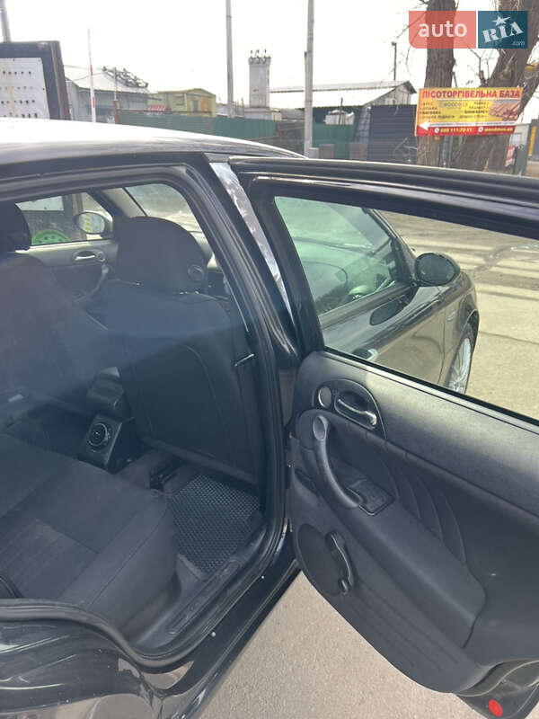 Хэтчбек Alfa Romeo 147 2008 в Вишневом фото 3 Хэтчбек Alfa Romeo 147 2008 в Вишневом