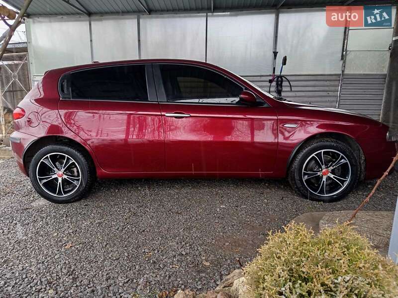 Хэтчбек Alfa Romeo 147 2008 в Каменец-Подольском фото 2 Хэтчбек Alfa Romeo 147 2008 в Каменец-Подольском