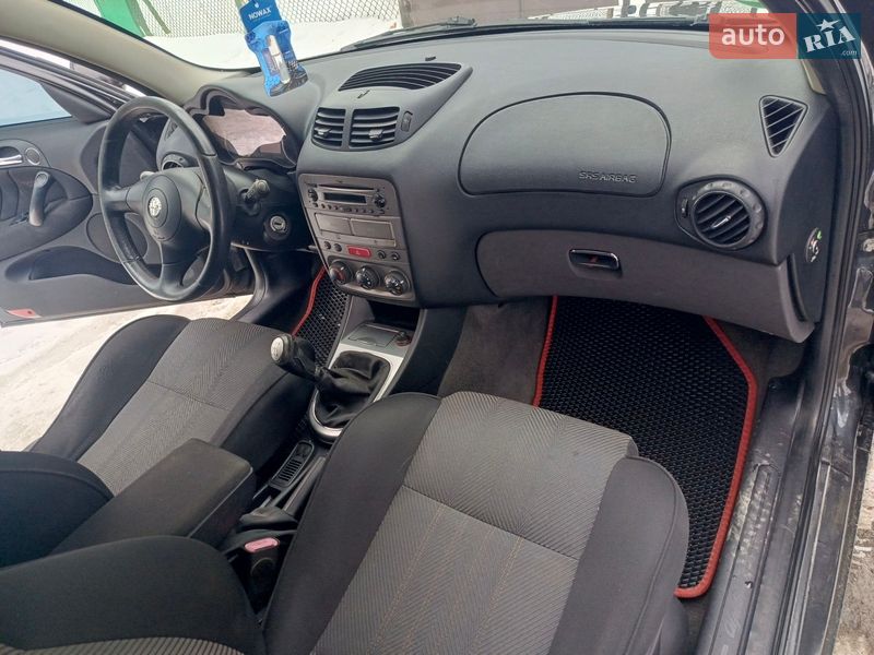 Хэтчбек Alfa Romeo 147 2007 в Остроге