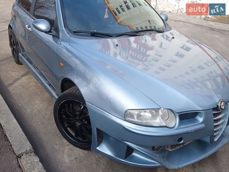 Хетчбек Alfa Romeo 147 2002 в Чернігові