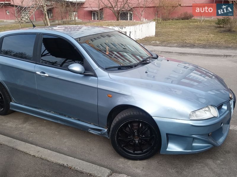 Хетчбек Alfa Romeo 147 2002 в Чернігові
